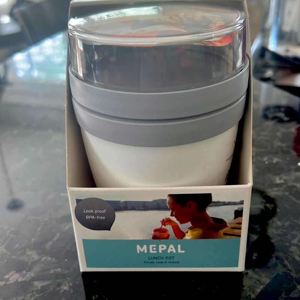 Mepsl Insulated Lunch Pot NWT White